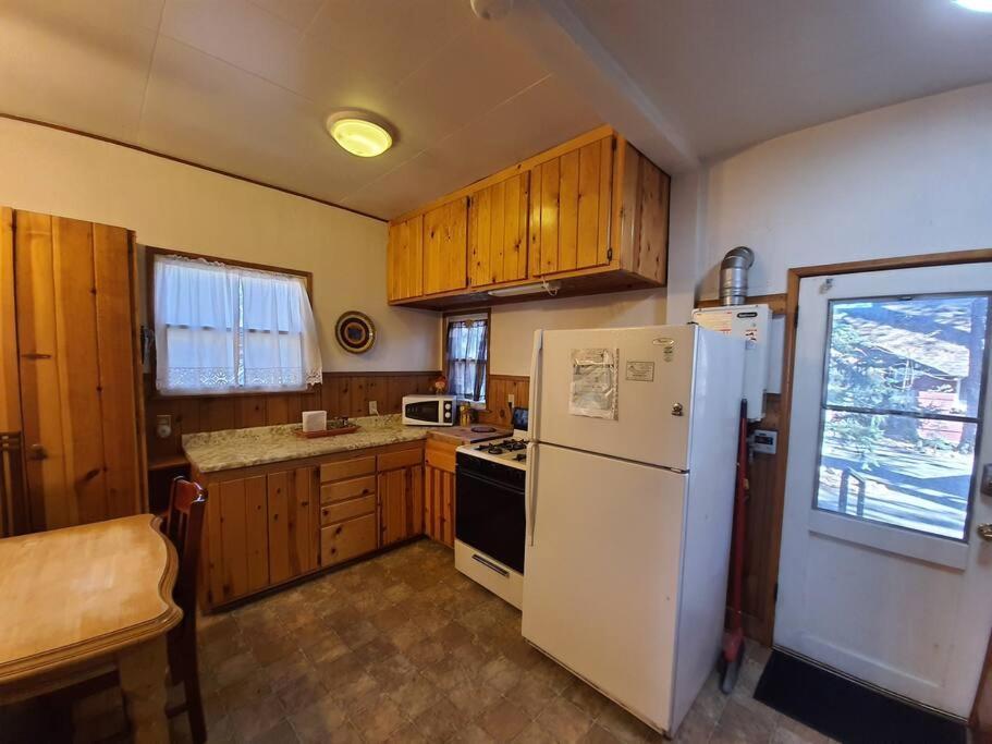Green Cabin In Big Bear Lake 3 Bdr Pets Friendly Big Bear City Exteriör bild